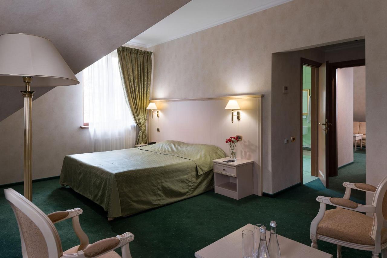 Onovo Dendra Hotel كييف المظهر الخارجي الصورة